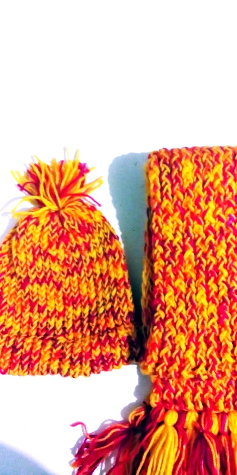 Handmade Beanie n Scarves Sets of Sunrise