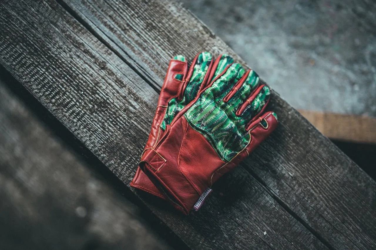 Red Leather & 600D Gloves † Sonora