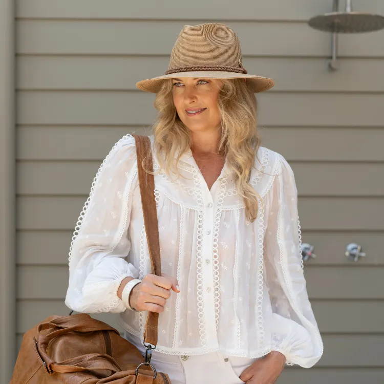 Sundaise Rita Pan Fedora - Caramel