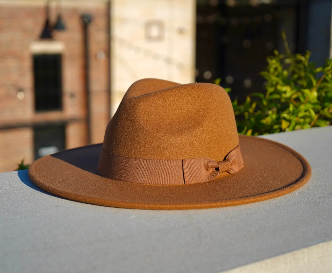 Tori Wide Brim - Chocolate