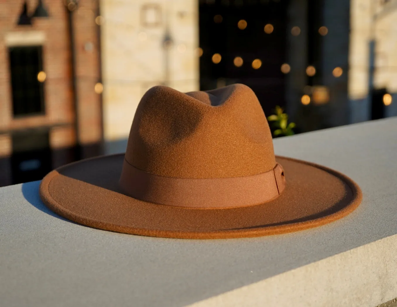 Tori Wide Brim - Chocolate